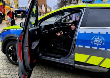 Mundurowi na Oławskiej Niedzieli – by bezpieczeństwo weszło nam w krew