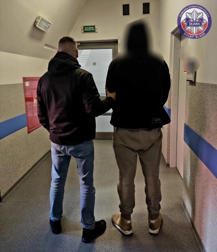 Czwarta ogólnopolska akcja poszukiwawcza Policji – Oławscy policjanci zatrzymali osiem osób poszukiwanych