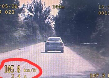 Pędził ponad 100 km/h w terenie zabudowanym – stracił prawo jazdy