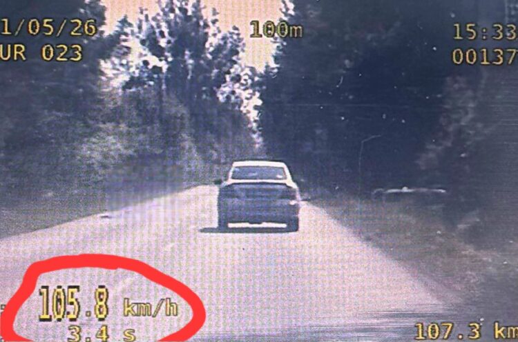 Pędził ponad 100 km/h w terenie zabudowanym – stracił prawo jazdy