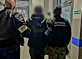 Agresywny 35-latek zatrzymany przez oławskich policjantów i przekazany Straży Granicznej celem deportacji