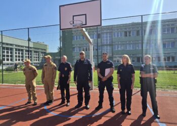 Potyczki klas mundurowych – młodzi adepci zmierzyli się w sportowej rywalizacji