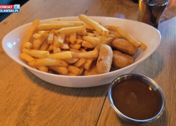 SZAMA BISTRO w Jelczu-Laskowicach: Loftowy klimat i Street Food w jednym